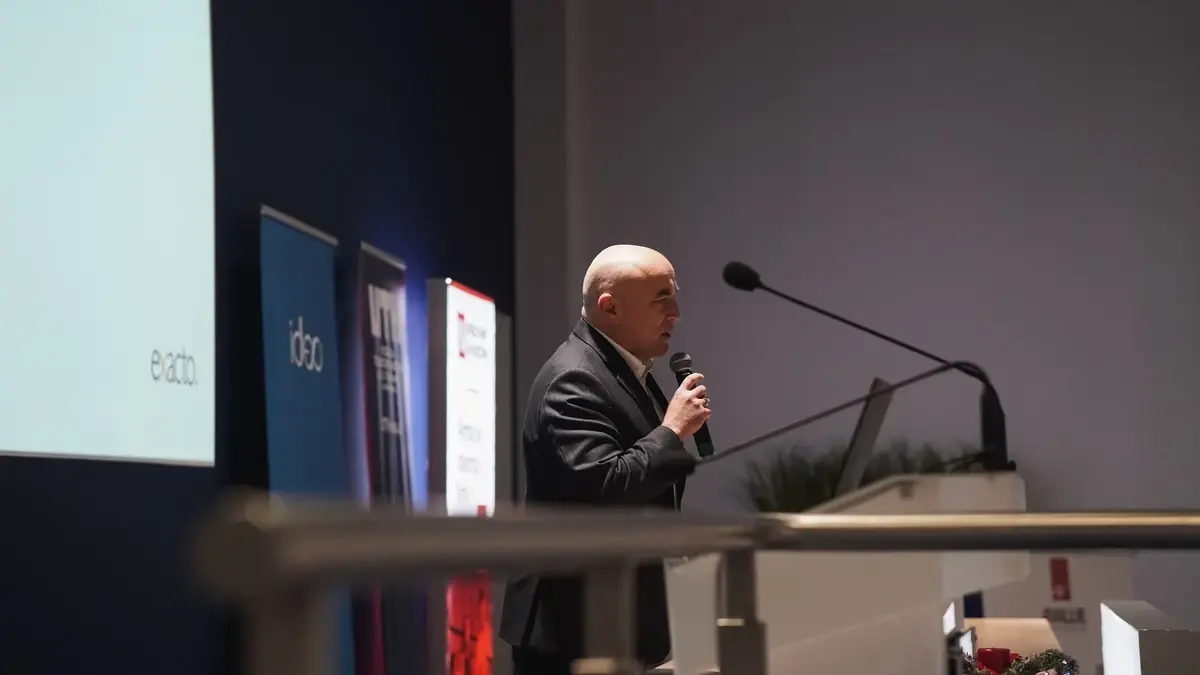 konferencja 6 2